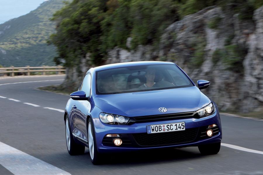  Volkswagen Scirocco 2008 года  (фото 2 из 143)